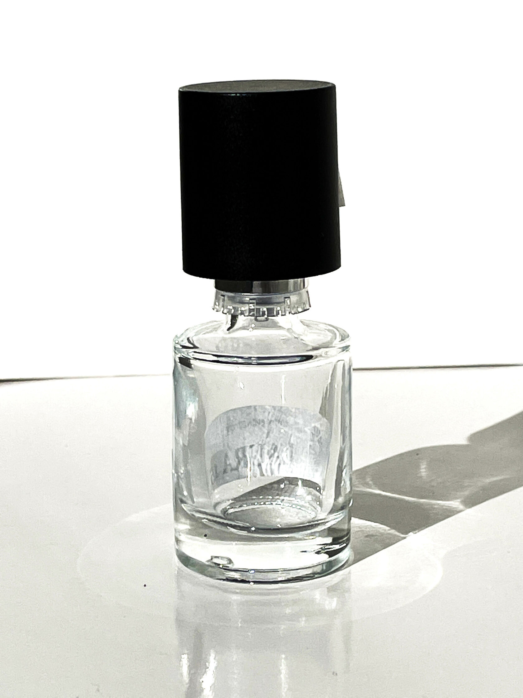 Laura15contappiblack (1)